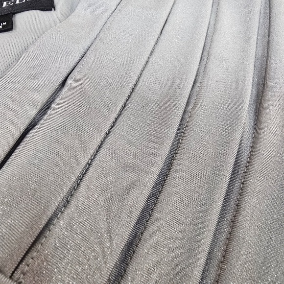 Adrianna Papell Silver Ruched Sheath Dress V Neck Cap Sleeve Cocktail Size 10 - Picture 8 of 9